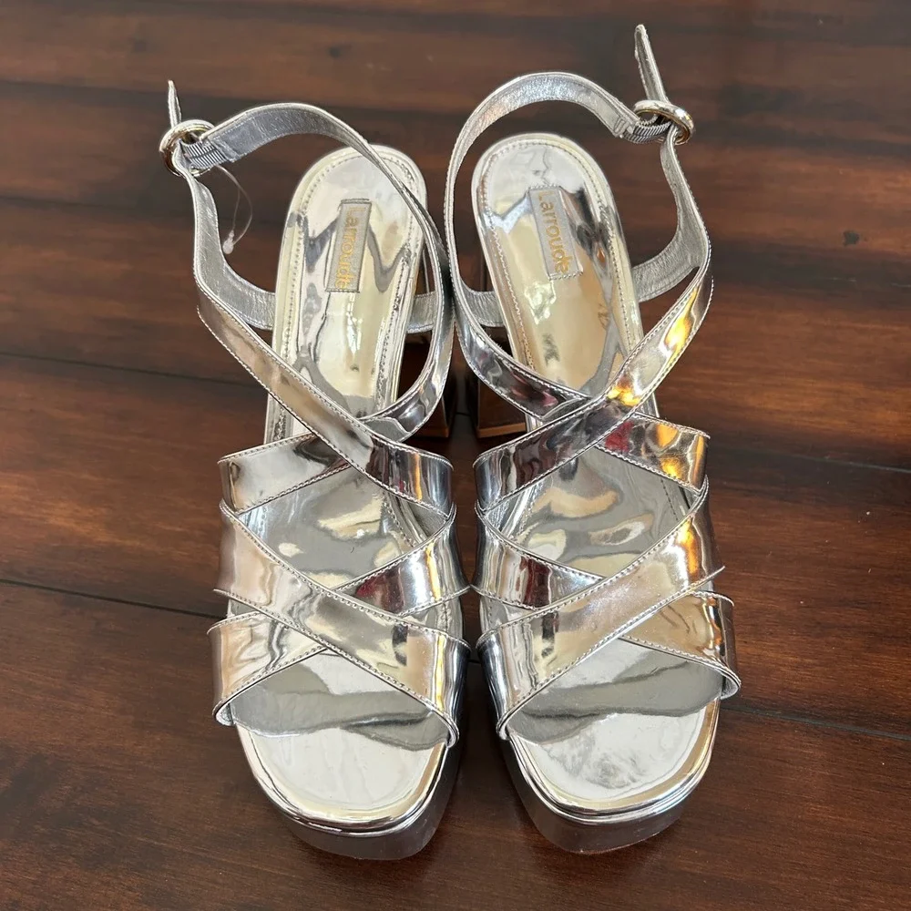 NWOB Larroude Bee Chunky Platform Shoes Women size 11 Block Heel Strappy Silver